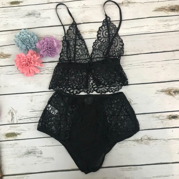 Sexy Lingerie Lace Bralette & Panty Set - Picture 11 of 16